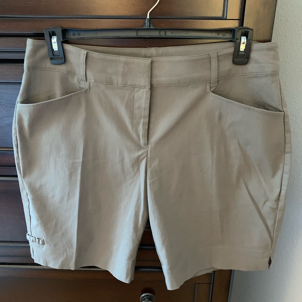 Coral Bay petite shorts 14P khaki/olive color
